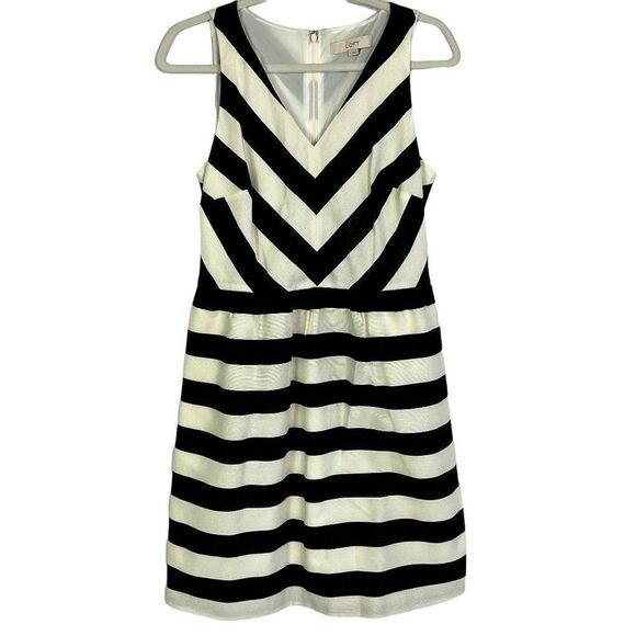 LOFT Striped Flare Dress, black & ivory, size 6 - Picture 1 of 12